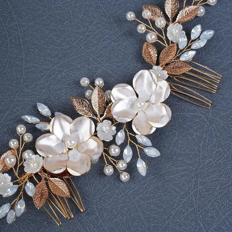 Leaf Bride Wedding Hair Comb Rhinestone Pearl Bridal Hair Pieces Flower Wedding Headpiece for Brides Crystal Hair Accessories