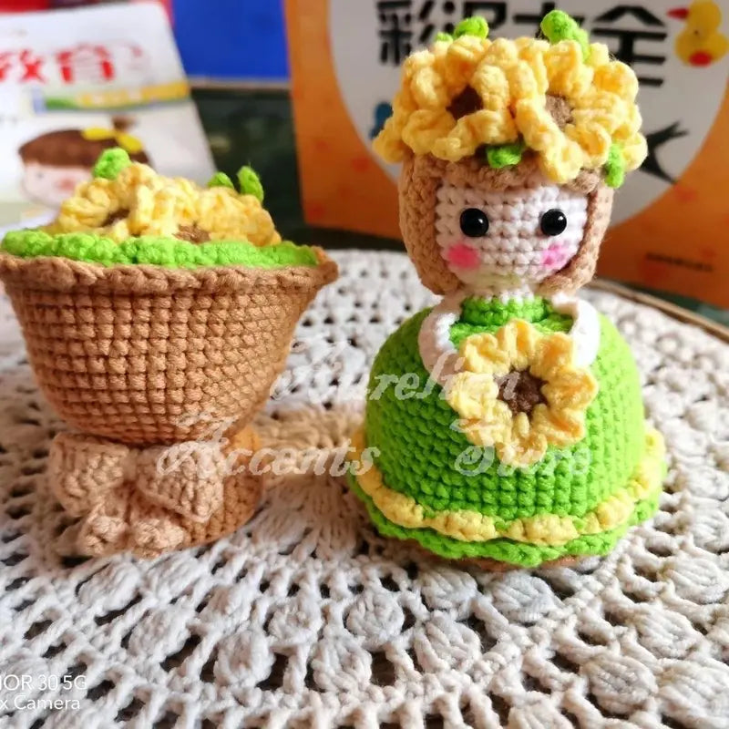 Handmade Crochet Cross-Dressing Bride Doll Knitted Finished Flower Bouquet Decoration Girls Birthday Gift Knitting Supplies