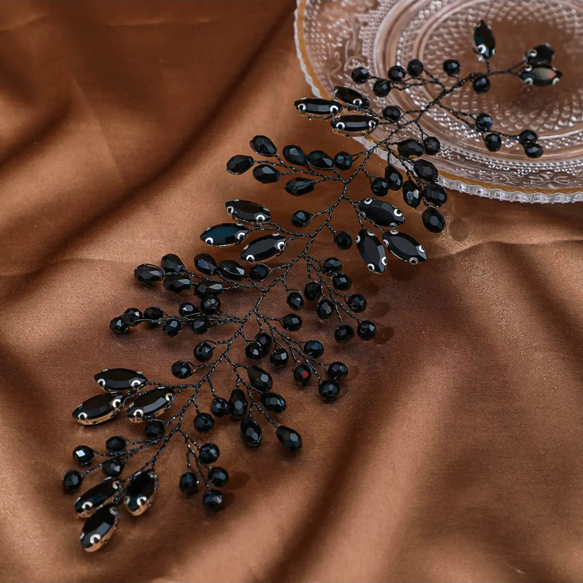 Cross-border hot-selling crystal hairbands, European and American brides with updos, wedding headbands, hair accessories, hand-beaded back-pressed accessories, Headwear, Jewel