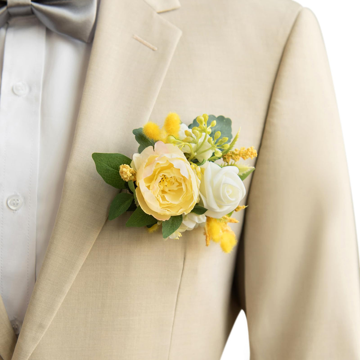 Ling's Moment Boutonniere for Men with Pin, White Ranunculus Ivory, 6"Wx5"H
