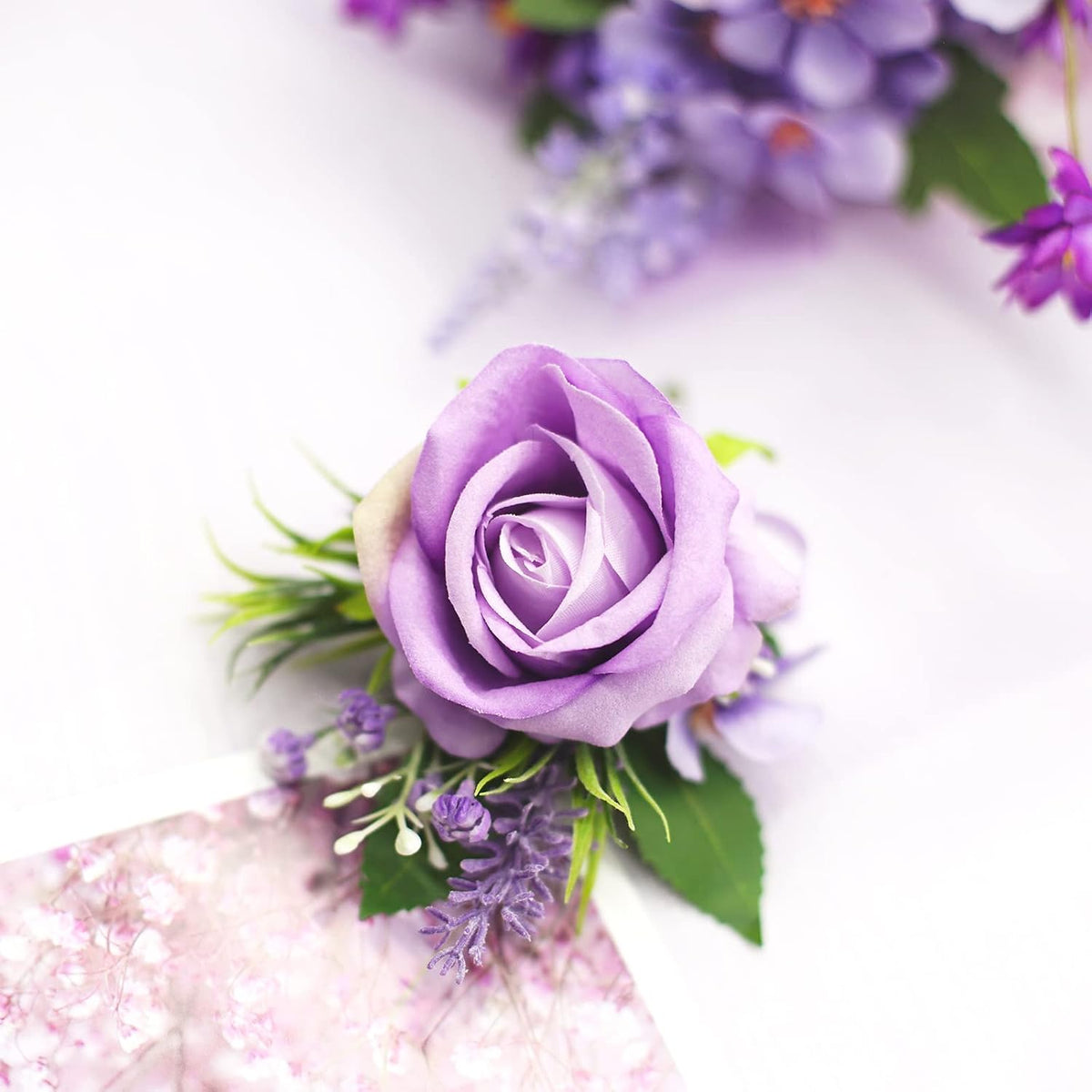 1Pc Single Purple Lavender Boutonnieres for Men Wedding Prom, Artificial Rose Lilac Flower Groom and Groomsmen Boutonniere for Wedding Homecoming Ceremony Anniversary, Formal Dinner Party