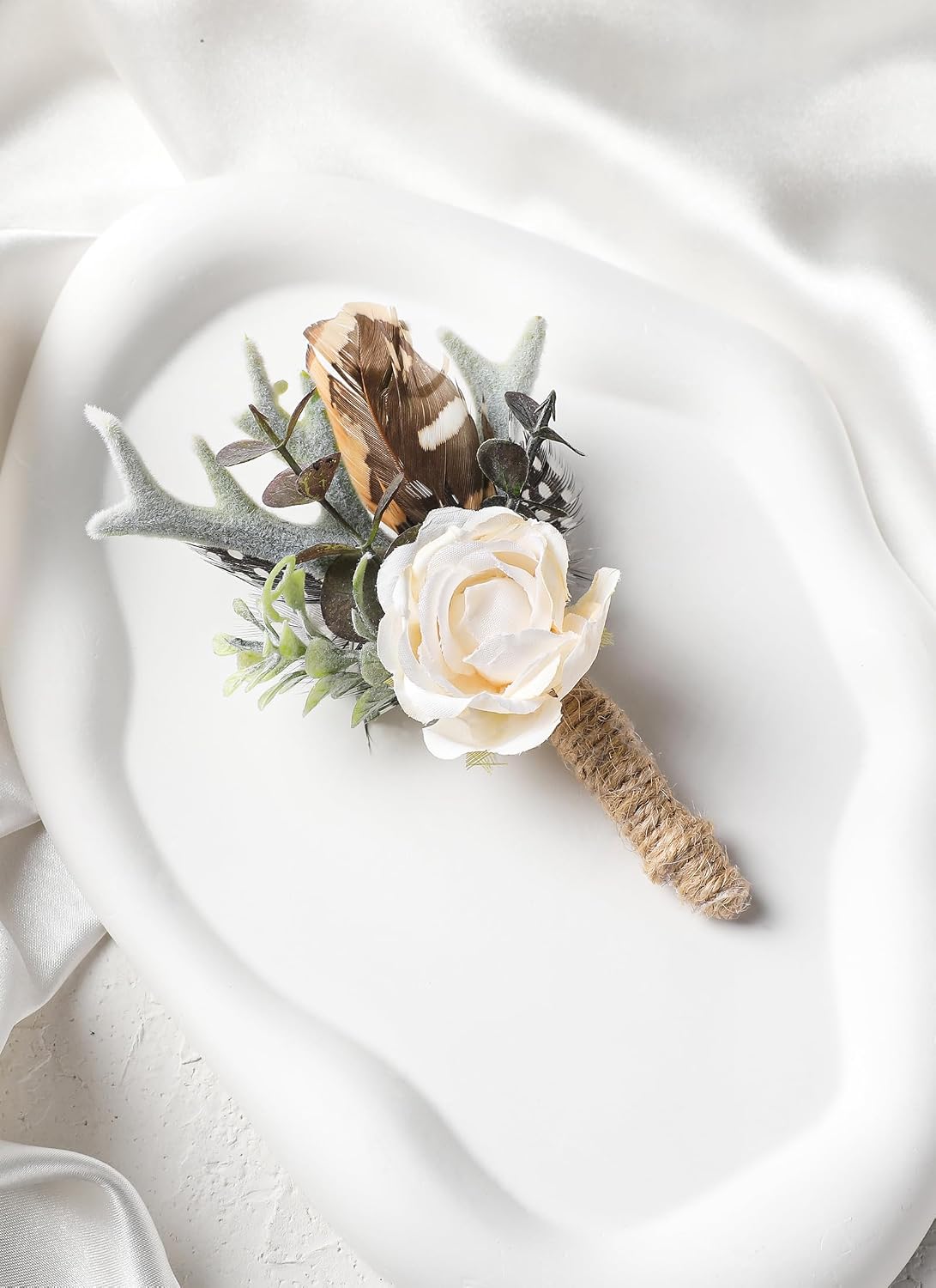Rose Boutonniere for Men - Prom Boutonniere for Wedding Feather Rustic Boutonnieres for Groom Boho Corsage for Groomsmen Anniversary Formal Dinner Party Ceremony Celebration