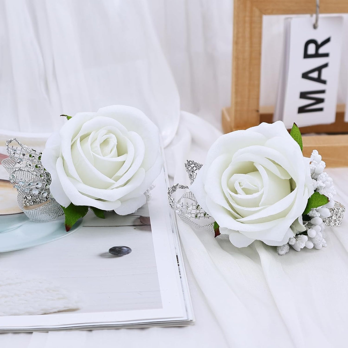 Set of 2 Wrist Corsage Wristlet for Wedding Prom Women Bride Bridesmaid Artificial Rose Flower Decorations Homecoming Anniversary Party (White)