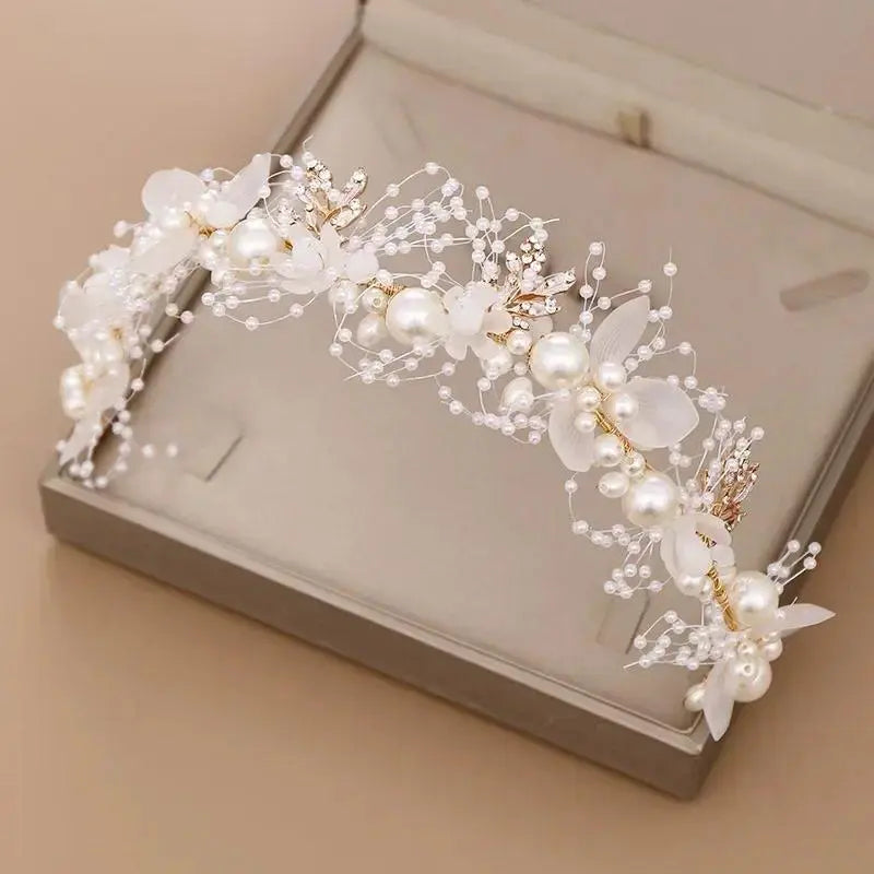 Pearl Flower Crown Headband Bridal Crystal Wedding Headpiece Boho Bride Hair Accessories Floral Crown for Bridesmaid Prom 2025